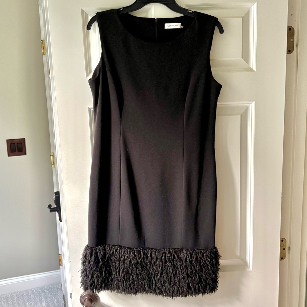 Calvin Klein Sheath Midi Cocktail Dress Faux Fur Trim 12 Medium zipper back